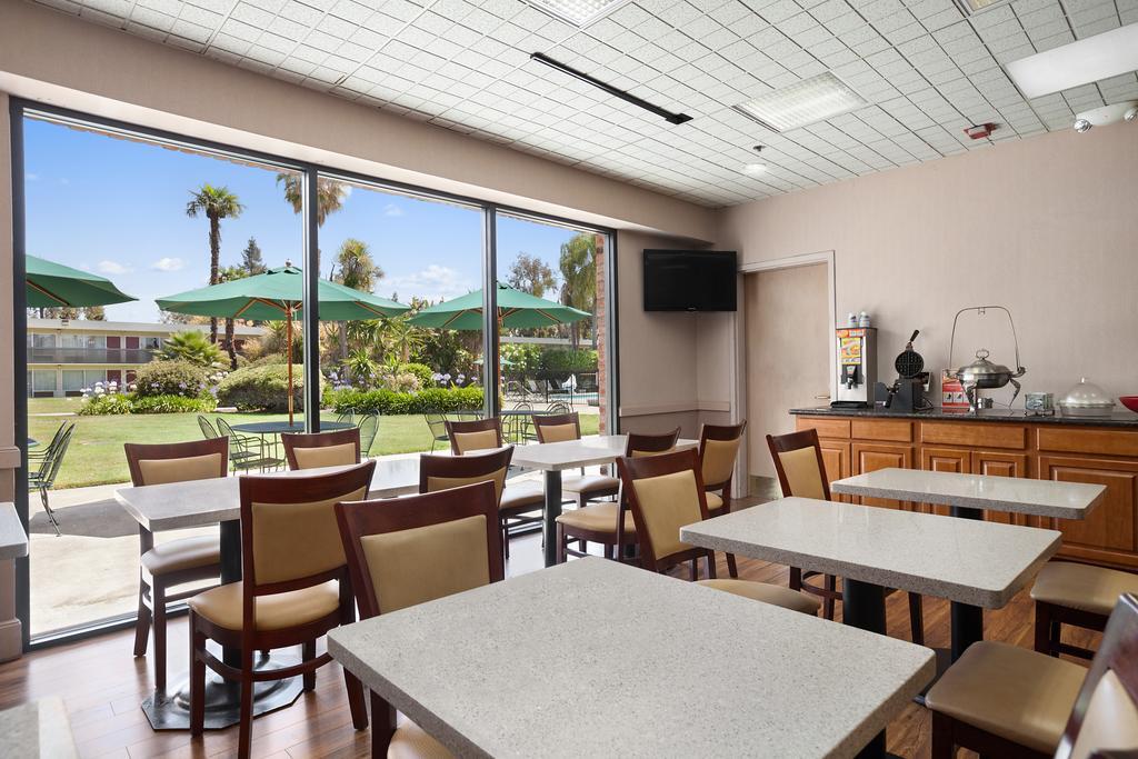 Ramada By Wyndham Sunnyvale/Silicon Valley Exteriér fotografie
